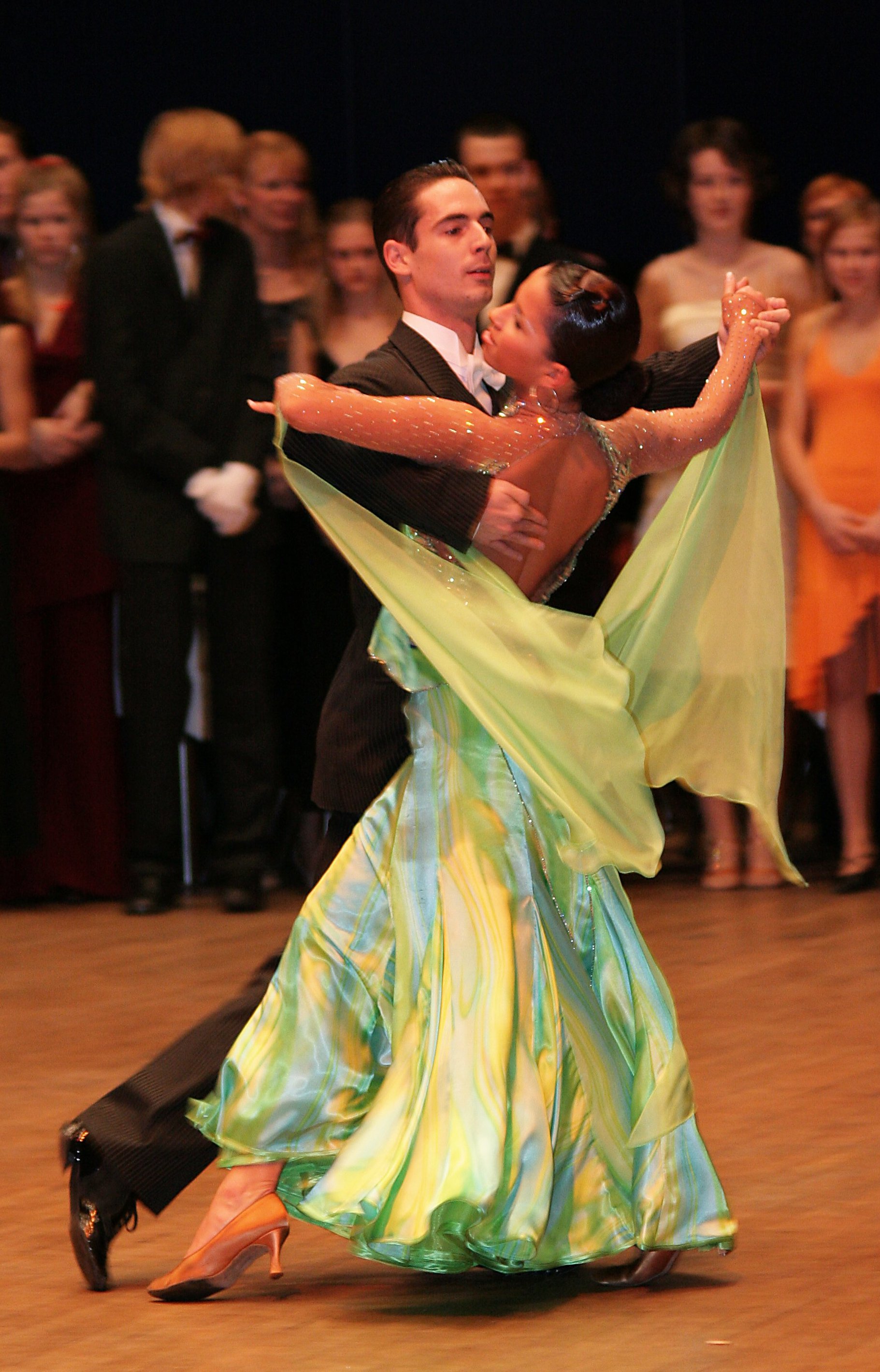 Ballroom_dance_exhibition.jpg